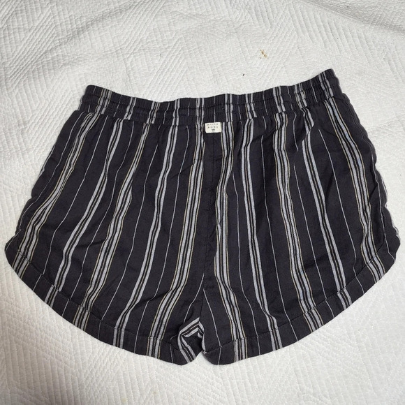 Billabong shorts - Picture 5 of 14